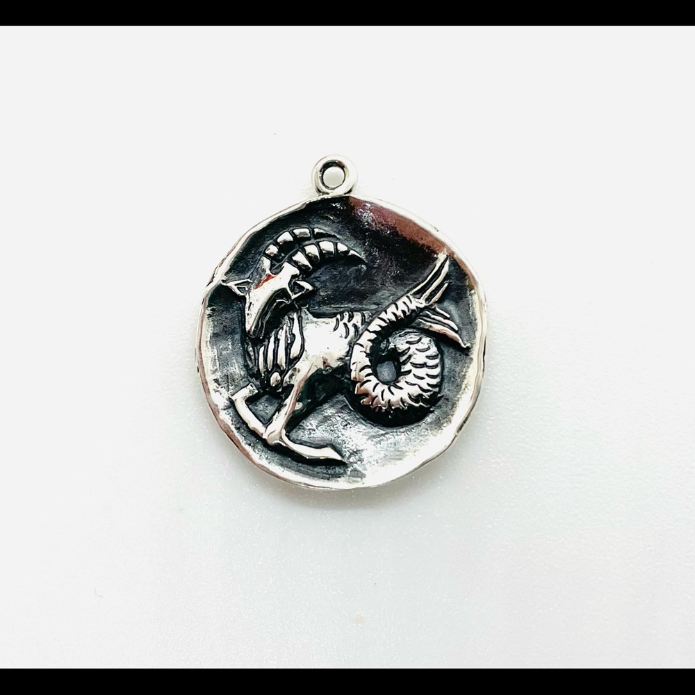 Rare Retired James Avery Sterling Zodiac Capricorn Charm Pendant